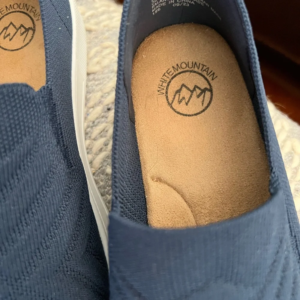 Women's Navy Slip-On White Mountain sneakers - Picture 6 of 6